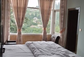 Deluxe Double Room, Mountain View - Perfect Place Hotel Nathiagali (Nathia Gali)