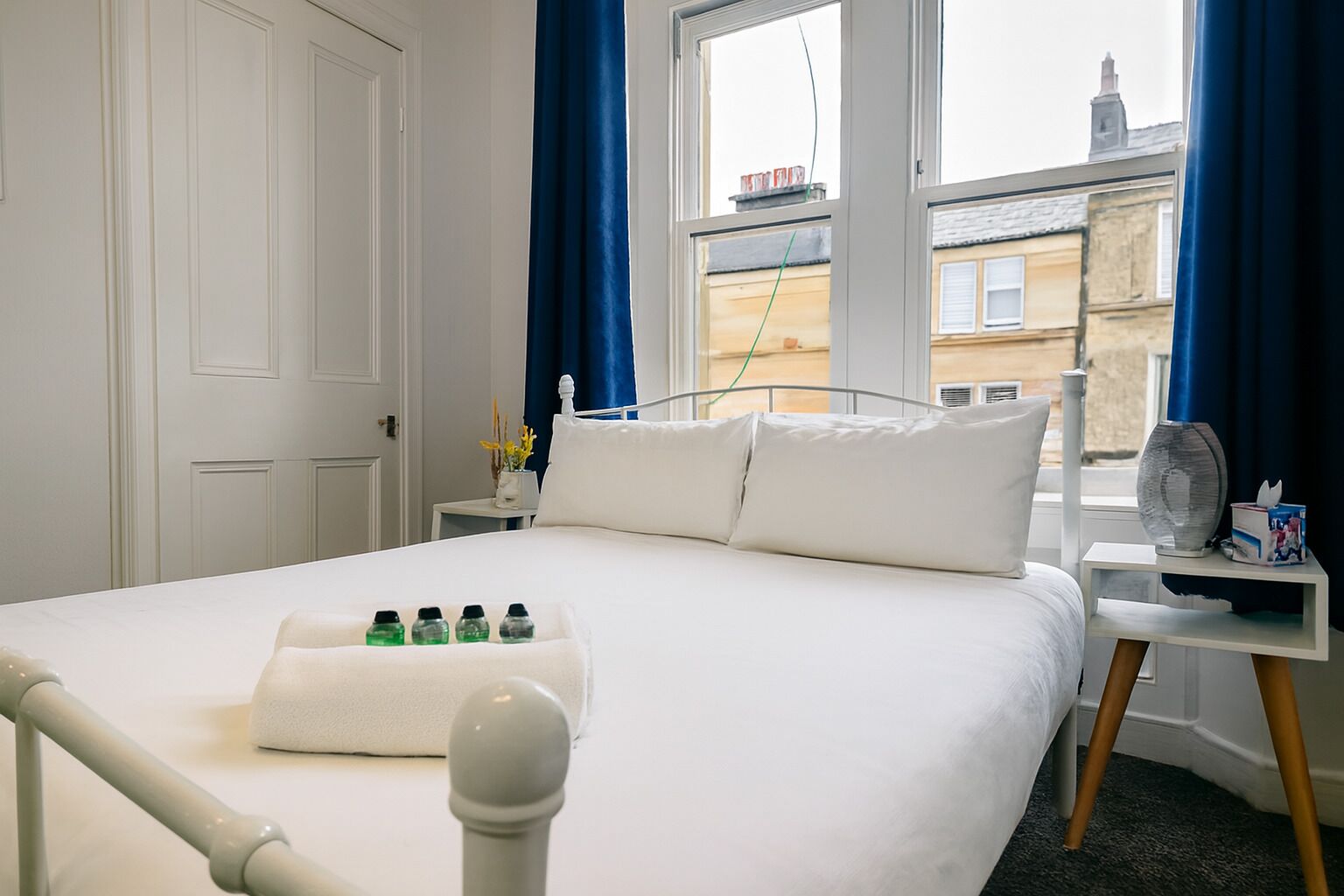 1 bedroom, iron/ironing board, internet, bed sheets