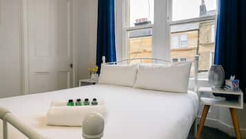 1 bedroom, iron/ironing board, Internet, bed sheets