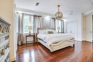 2 Schlafzimmer, Schreibtisch, kostenloses WLAN, Bettwäsche
