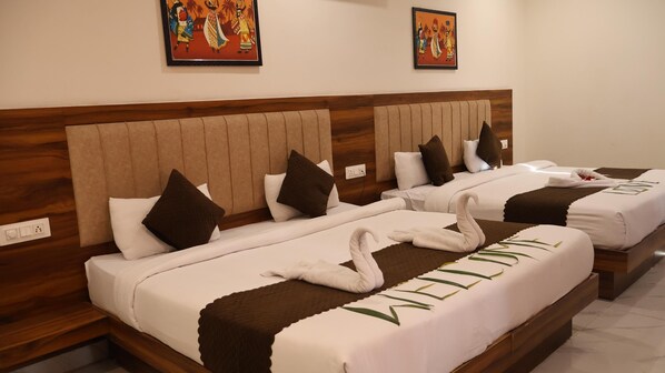Family Quadruple Room - Hotel Hive (Dehradun)