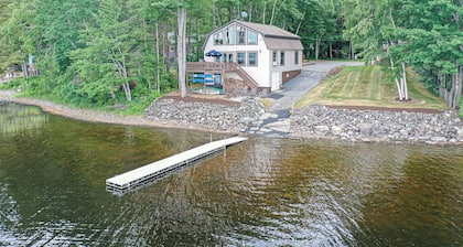 Peaceful Point Waterfront Dogs Welcome, Near Acadia National Park & Bar Harbor