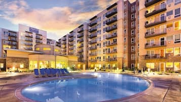 2 piscines extérieures, piscine chauffée