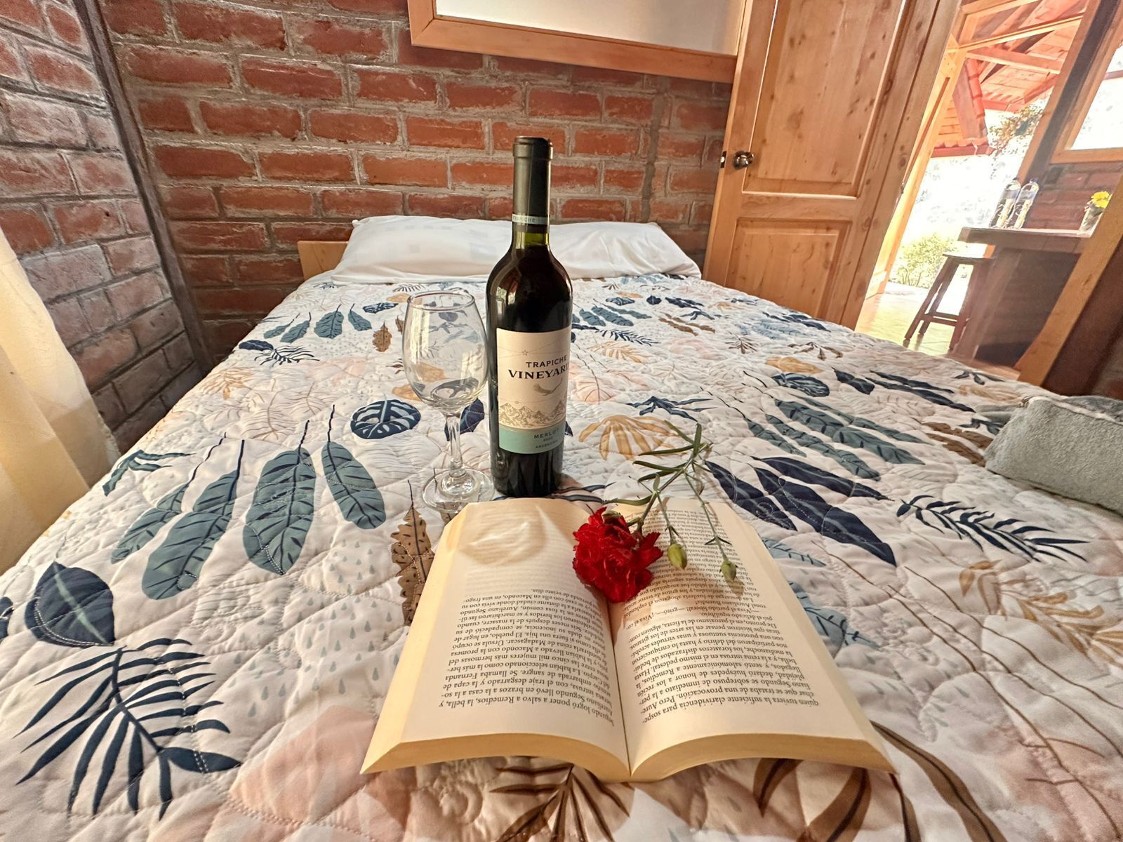 2 makuuhuonetta, Wi-Fi, vuodevaatteet