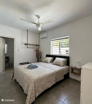 3 bedrooms, iron/ironing board, free WiFi, bed sheets - Private Pool Bungalow | 10 min to Mambo Beach (Willemstad)