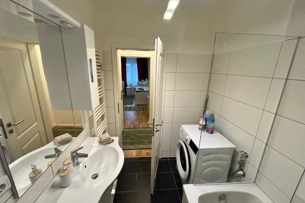 Handtücher, Seife, Toilettenpapier