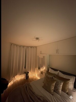 2 bedrooms, free WiFi, bed sheets - Chill Spot (London)