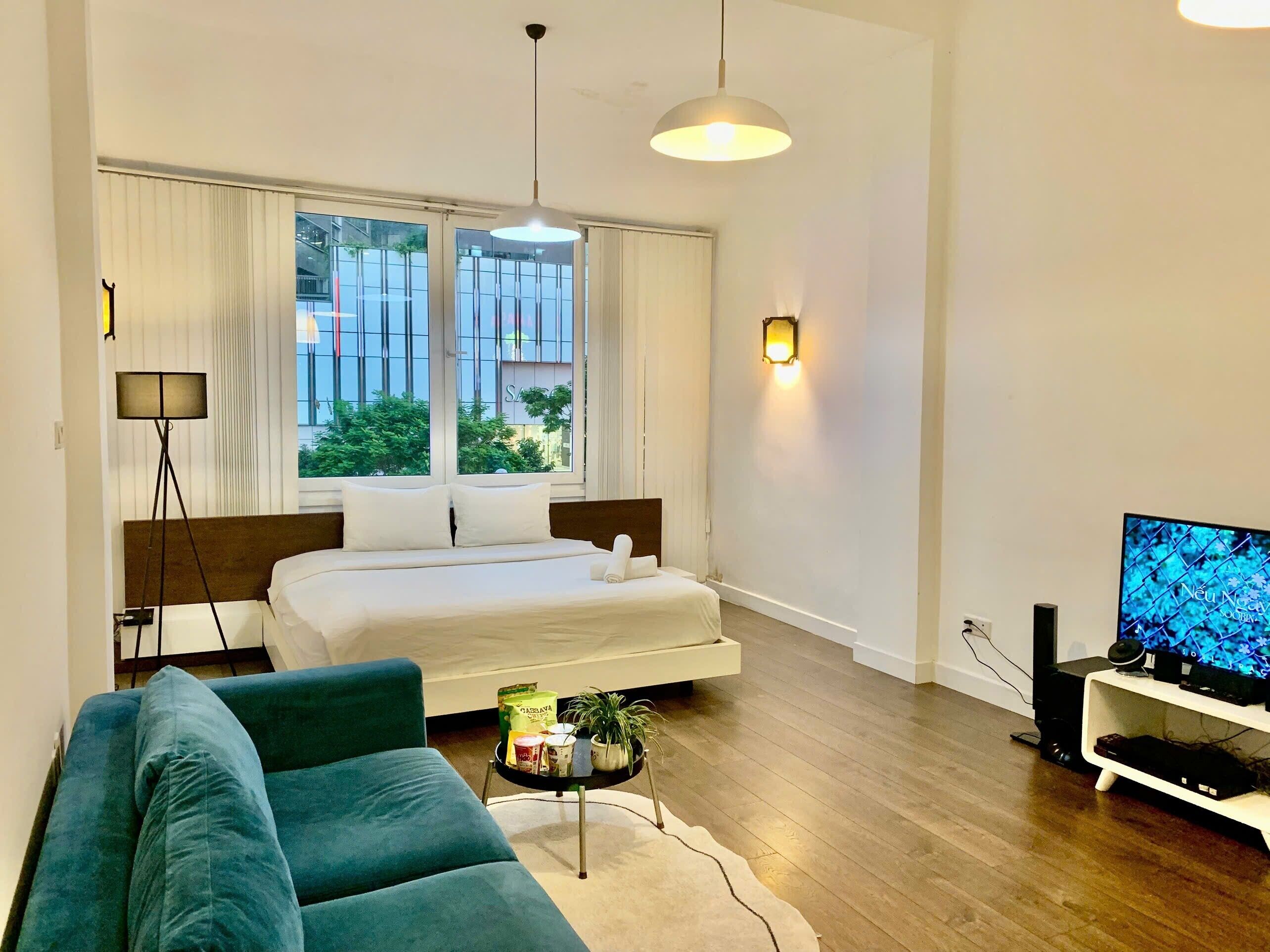 1 bedroom, in-room safe, desk, iron/ironing board