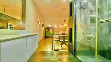 Shower, eco-friendly toiletries, hair dryer, bidet