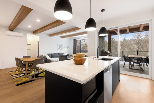 Magnificent Condo Au Coeur d'Orford