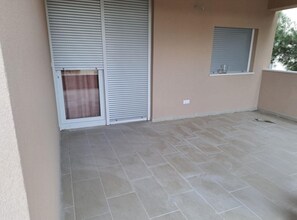 Appartement (One Bedroom Apartment) | Terrasse/Patio