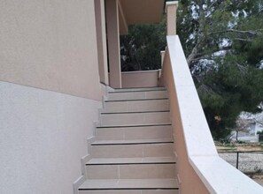 Apartment (Two Bedroom Apartment with Terrace) | Staircase - Apartments Biba Murter (Tisno)