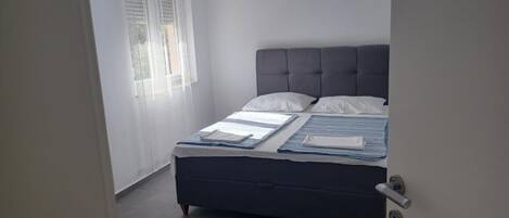 アパートメント (One Bedroom Apartment) | 6 室のベッドルーム、ベビーベッド