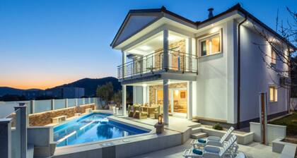 Guest House Matana Pomena National Park