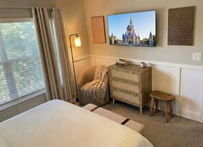 4 bedrooms, iron/ironing board, travel cot, WiFi - 4BD Disney Inspired Retreat with Pool Near Disney (Kissimmee)