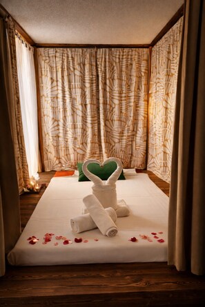 Massage tại phòng