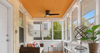 Charming 4BR Bungalow - Steps to Clarendon METRO