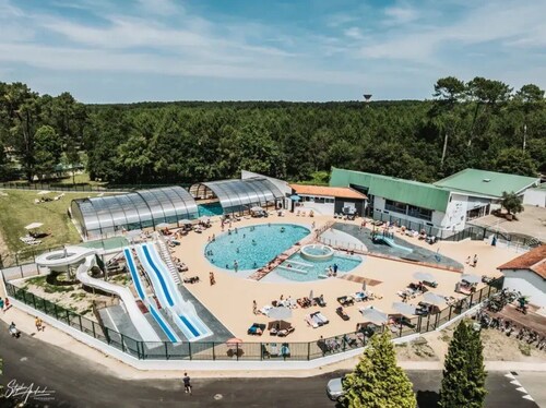ZEcamping familial piscine couverte locatif LV BBQ 5 pers