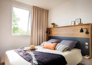 3 bedrooms, WiFi - ZEcamping 4* - Beau Parc Aqua - Plage à 1500 m - MH Climatisé (Valras-Plage)