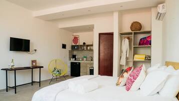 1 chambre, fer et planche à repasser, Wi-Fi, draps fournis