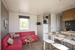 TV - ZEcamping 4* familial - Bulle de verdure - Parc Aqua - MH Climatisé (Bessan)