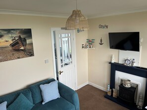 Chalet, 2 chambres, fumeur, patio | Salle de séjour