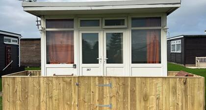 Chalet Riki Family Retreat in East Riding of Yorkshire