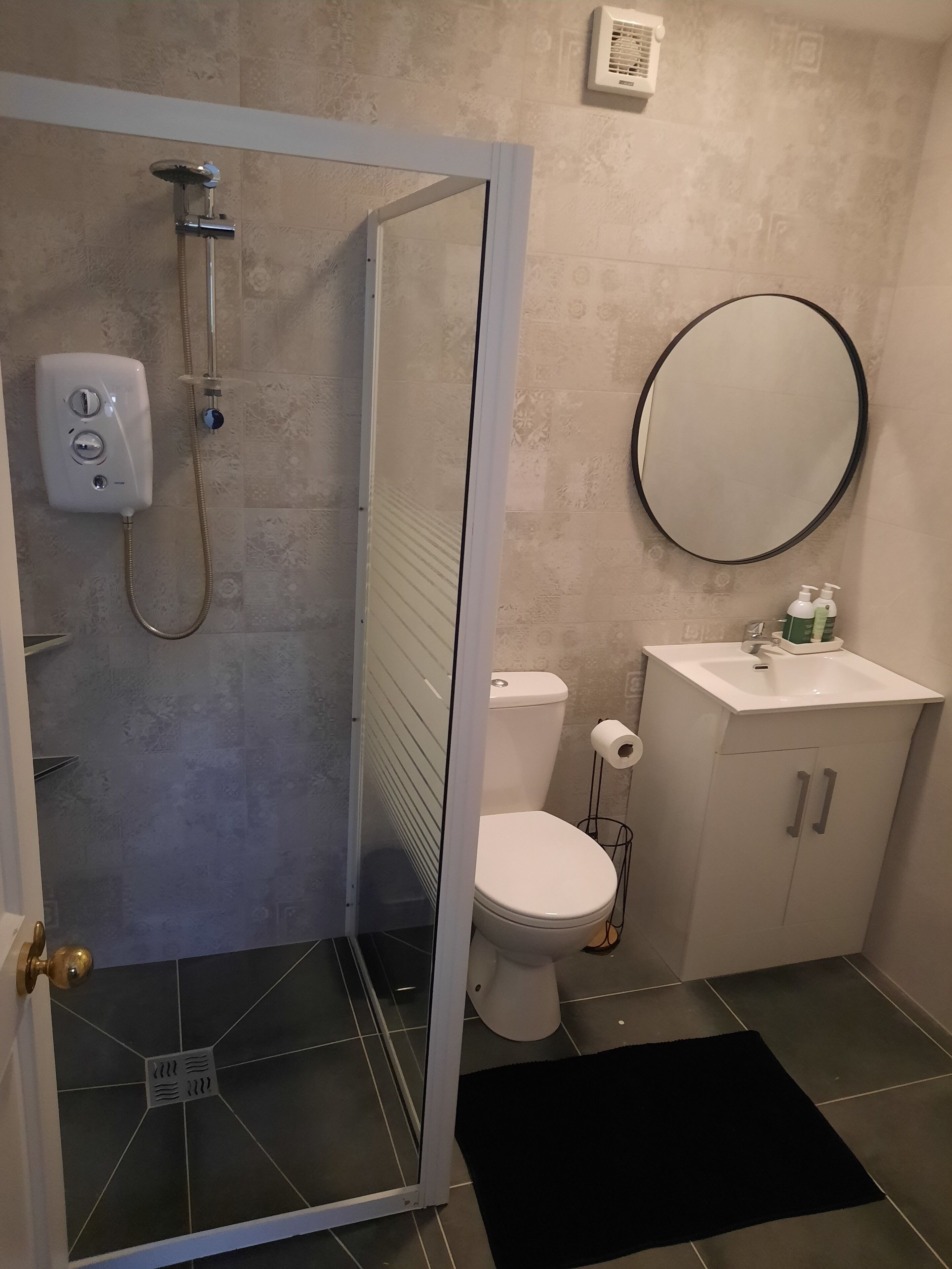 Towels, soap, toilet paper