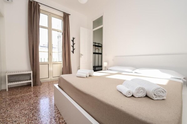 Unclassified image, 1 of 45, button - Valguarnera Studio Apartaments (Palermo)