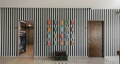 Low bed | Mixed Shared Room