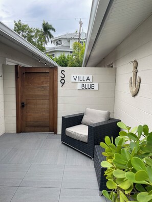 Property grounds - Private Luxury Villa SiestaKey-Beach Access Heated Pool-Bay Pier-Walk to Village (Siesta Key)