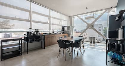 Low bed | Mixed Shared Room