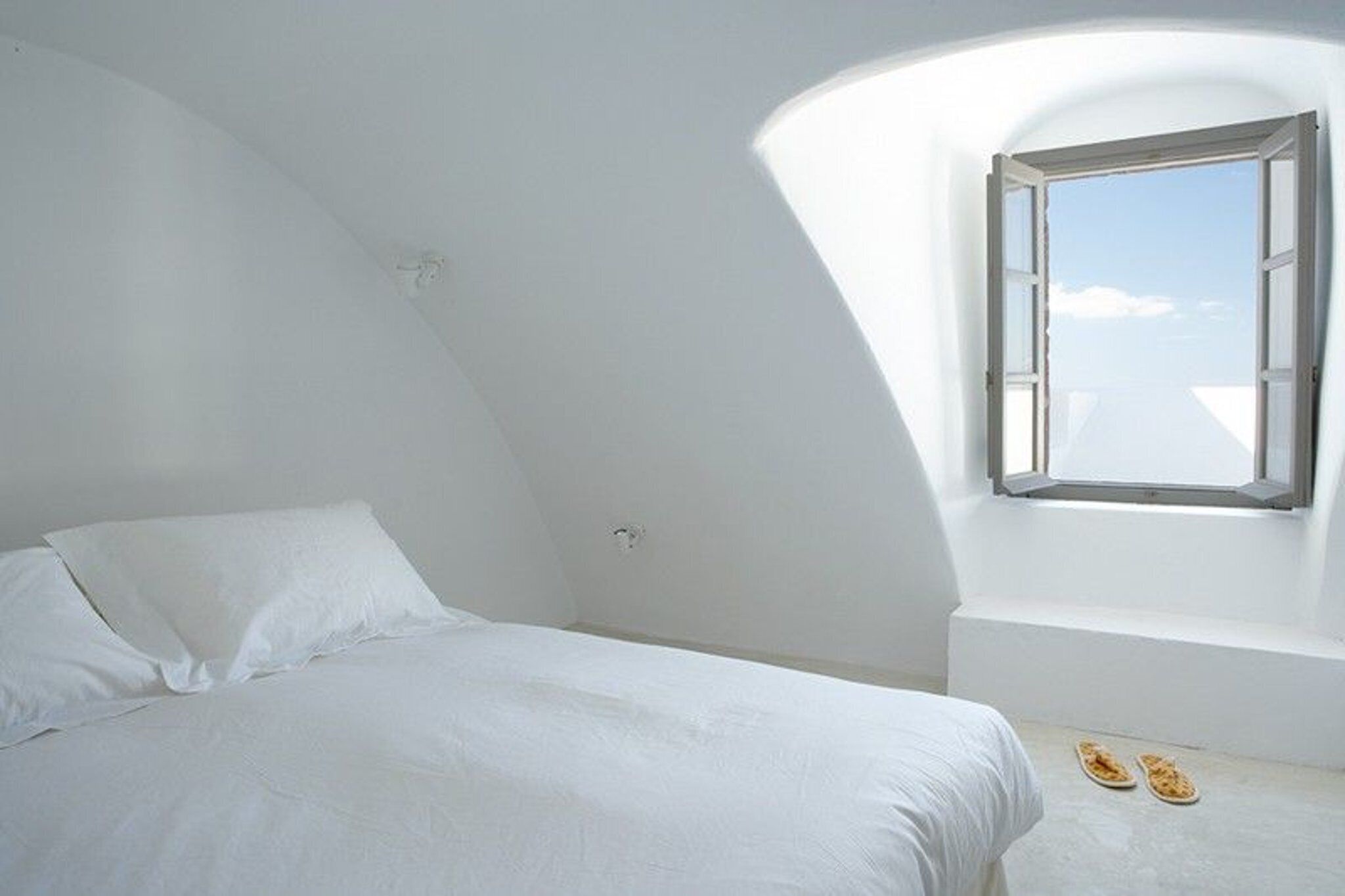 5 bedrooms, in-room safe, iron/ironing board, travel crib