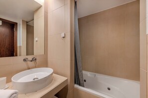Bathroom - Salgados Resort Beach & Nature Escape (Albufeira)