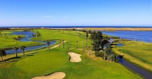 Quang cảnh sân golf