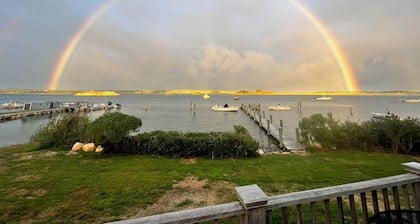 Waterfront Westport Retreat Dock-Outdoor Shower- 5BR + Bonus Loft- Near Beaches