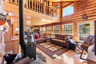 Nature Lover’s Escape • Red Feather Lakes Cabin