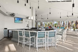 Bar (on property) - 5 BD/ 4.5 BA/ Windsor Cay  (16065 BW) (Clermont)