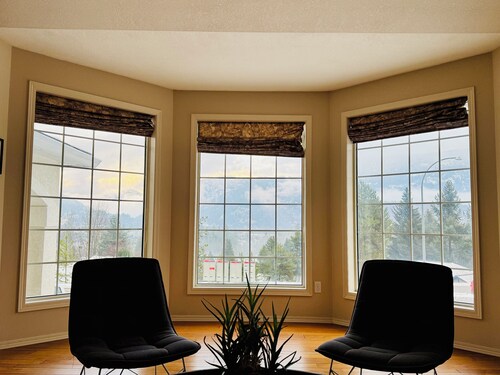 Cozy family home in central Castlegar