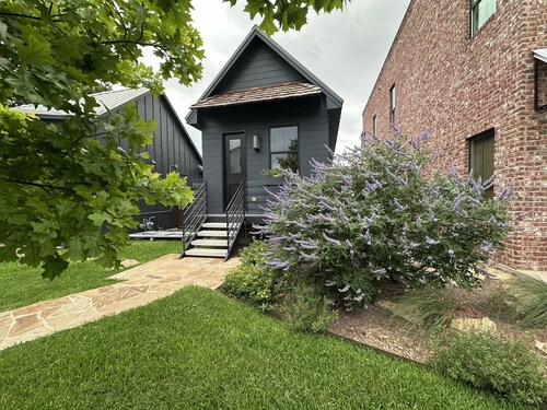 One-of-a-Kind DogTrot House/Walk to Magnolia