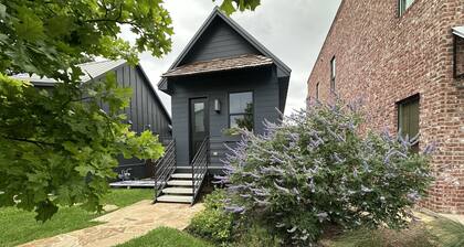 One-of-a-Kind DogTrot House/Walk to Magnolia