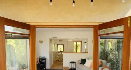 Peaceful French style Villa in the Akatarawa Valley