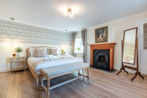 Unclassified image, 3 of 27, button - Keel Cottage | Dog Friendly (Highland Council)