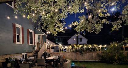 7BR Winona Lake Home | Sleeps 21 | Near Village | Walk to Grace | Dog Friendly