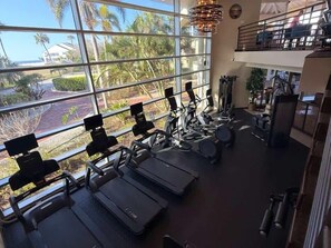 Fitness facility - 2B Townhome & Balconies on the Water, Heated Pool! (Ruskin)