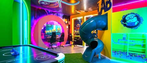 Spielezimmer