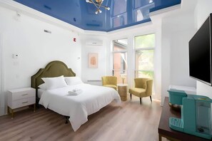 WiFi, bed sheets - The Suites | Downtown Montreal (Montreal)
