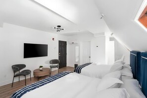 WiFi, bed sheets - The Suites | Downtown Montreal | 2 Beds (Montreal)