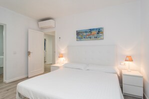 4 Schlafzimmer, Bügeleisen/Bügelbrett, kostenloses WLAN, Bettwäsche