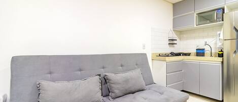 เบสิกอพาร์ทเมนท์ | บริเวณนั่งเล่น